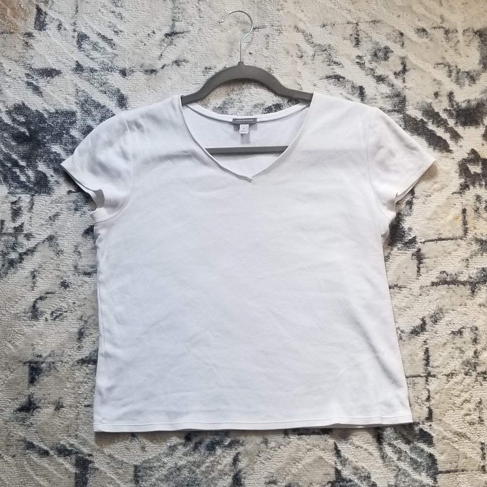 White Semi-Cropped Ann Taylor V-Neck